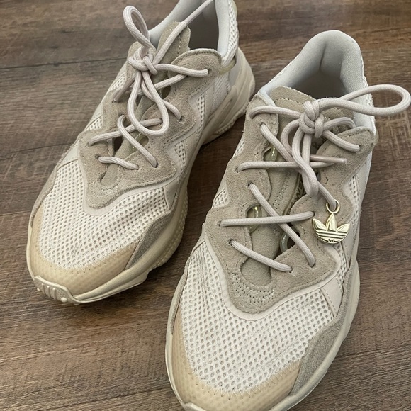 Adidas Ozweego Sneakers - Picture 2 of 4
